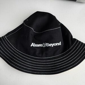 Black Above & Beyond Bucket Hat NWT